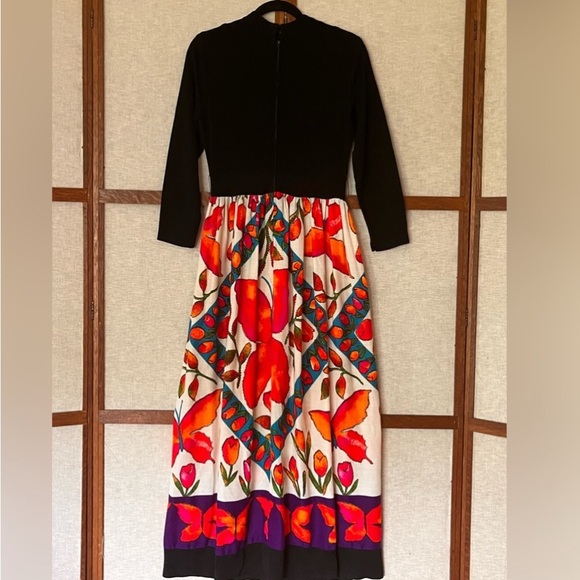 Vintage 1970s Gorgeous Bright Maxi Dress
Butterflies and Flowers - Medium - Picture 1 of 9